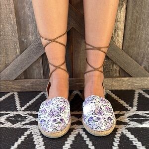 *NWOT* Mago | Floral Lace Up Leather Espadrilles